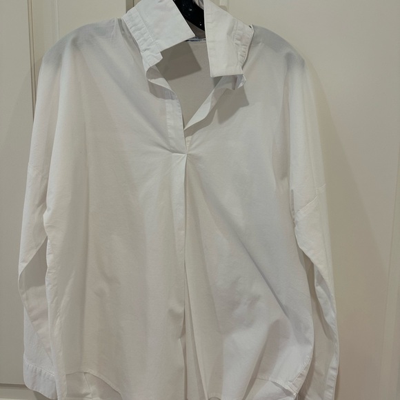 Caryn Lawn XL white popover blouse with blue start on collar preppy - Picture 2 of 3